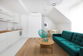 Colors Apartments