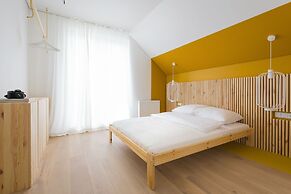 Colors Apartments