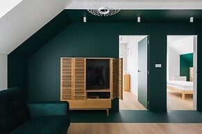 Colors Apartments