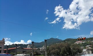 Casa I'X - Hostel