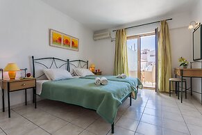 Studios Ritsa