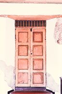 Lar Antiqua Hotel