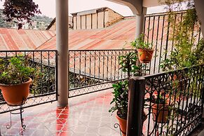 Lar Antiqua Hotel
