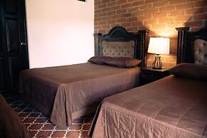 Lar Antiqua Hotel
