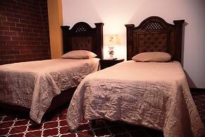 Lar Antiqua Hotel