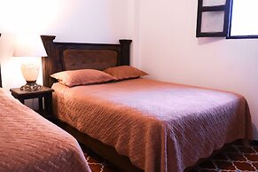 Lar Antiqua Hotel