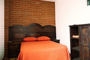 Lar Antiqua Hotel