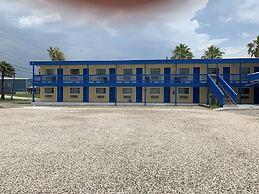 American Inn and Suites