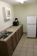 American Inn and Suites