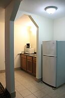 American Inn and Suites