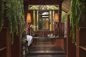 Chandra Residence