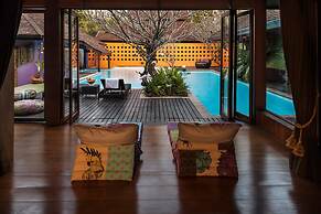 Chandra Residence