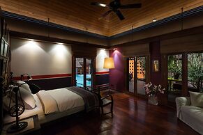 Chandra Residence