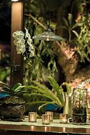 Chandra Residence