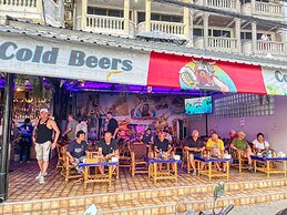 Happy Vikings - Beachfront