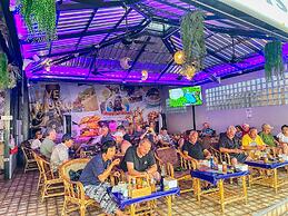 Happy Vikings - Beachfront
