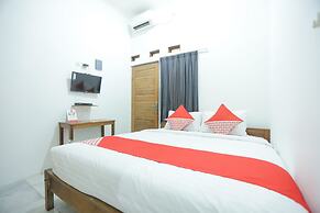 OYO 150 Harmoni Residence
