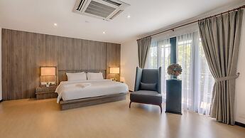 Lot 33 Boutique Hotel