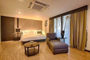 Lot 33 Boutique Hotel