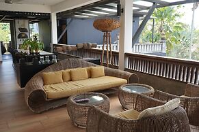 Lot 33 Boutique Hotel