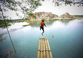 Tadom Hill Resorts