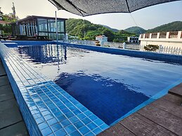 Sun and Moon Pension