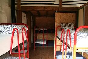 Albergue Les Xendes. Parque de Redes - Hostel