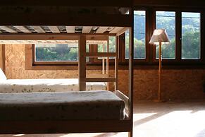 Albergue Les Xendes. Parque de Redes - Hostel