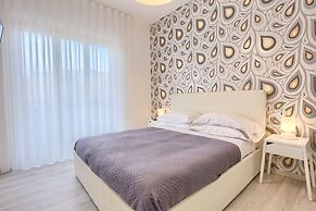 Flower Suites Sorrento