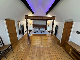 Castle House Holiday Home