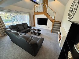 Castle House Holiday Home