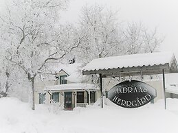 STF Jädraås Herrgård - Hostel
