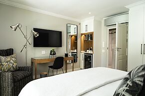 Cape Village Lodge