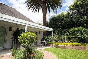 Cape Village Lodge