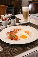 Cape Village Lodge