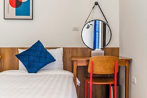 Oriental Blue Smart Stay