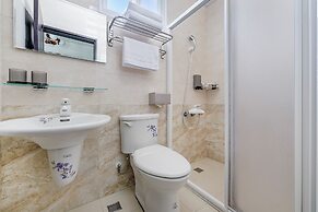 Oriental Blue Smart Stay