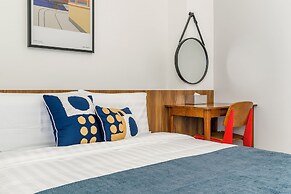 Oriental Blue Smart Stay
