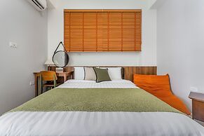 Oriental Blue Smart Stay