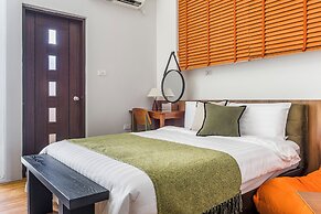 Oriental Blue Smart Stay