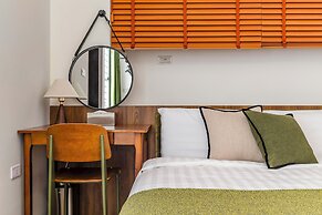 Oriental Blue Smart Stay
