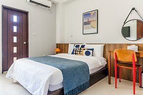 Oriental Blue Smart Stay