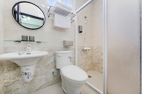 Oriental Blue Smart Stay