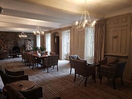 Llwyngwair Manor