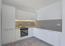 Marvellous Seafront Apartment in the Best Location