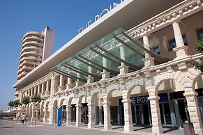 Marvellous Seafront Apartment in the Best Location