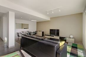 Marvellous Seafront Apartment in the Best Location