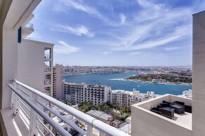 Pure Luxury Apartment With Pool
