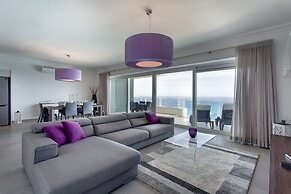 Pure Luxury Apartment With Pool