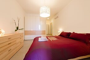 Seaview Apart IN Fort Cambridge With Pool